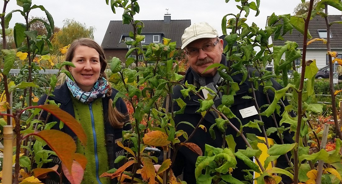 Beratung im Doppelpack von Vater und Tochter: Staudengärtnerin Kathrin Thielen und Gärtnermeister Peter Thielen © Gartenradio.fm