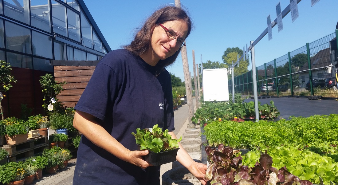 Gärtnermeisterin Dagmar Hauke findet Eichblattsalat klasse © GartenRadio.fm