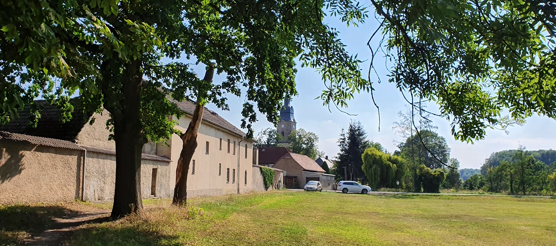Der Schlosspark von Jahnishausen ist ein idyllischer Ort, unweit von Riesa © GartenRadio.fm